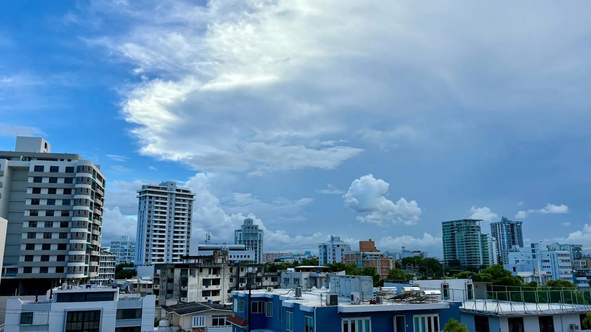 아파트 Downtown Condado Tropical Studio 산후안